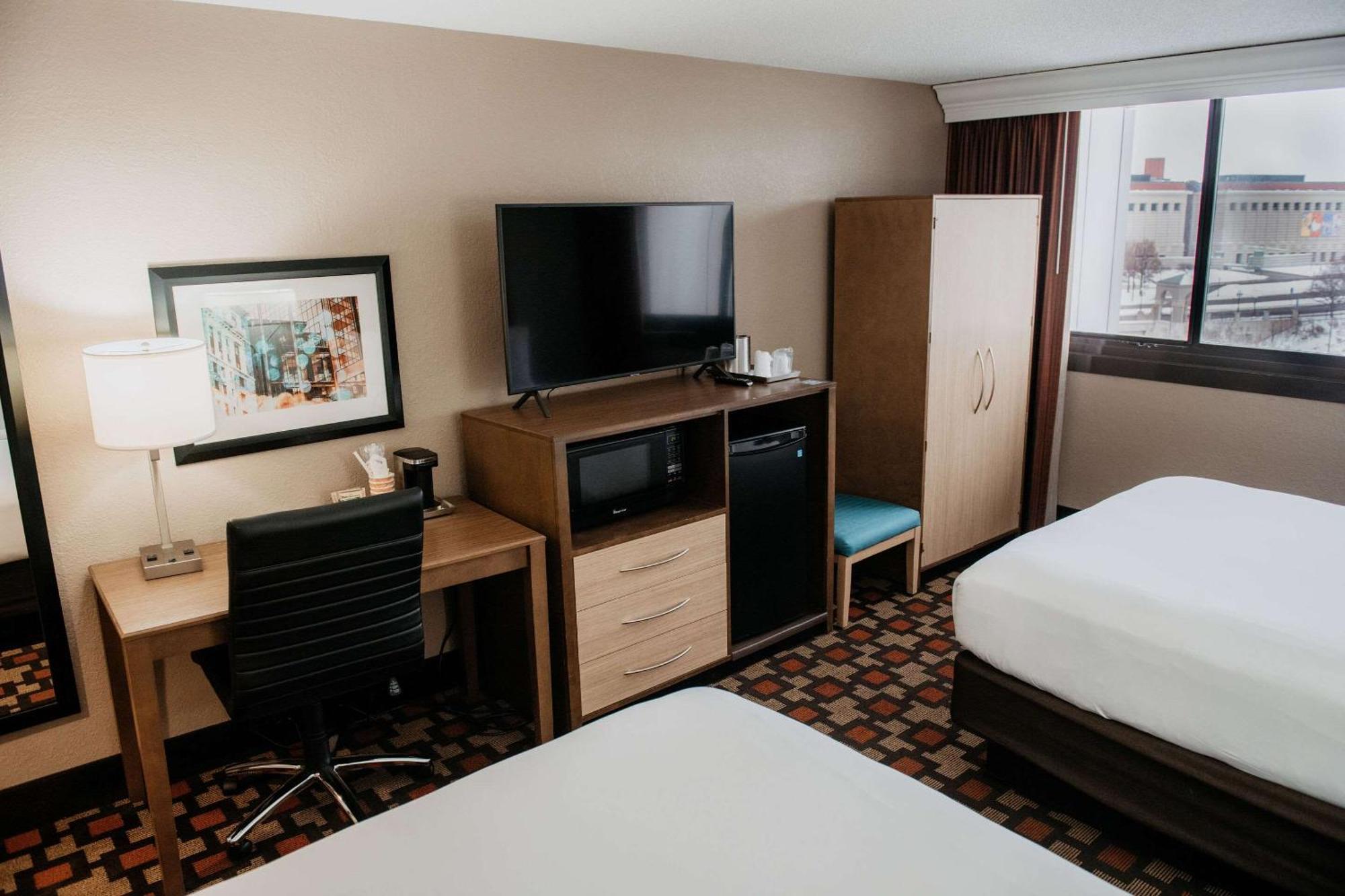 Hotel Radisson St Paul Downtown 3*